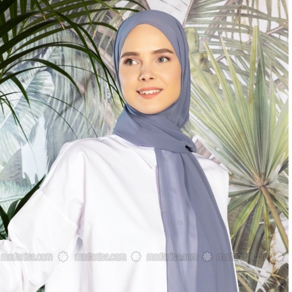 Chiffon Hijabs - Picture 2 of 2